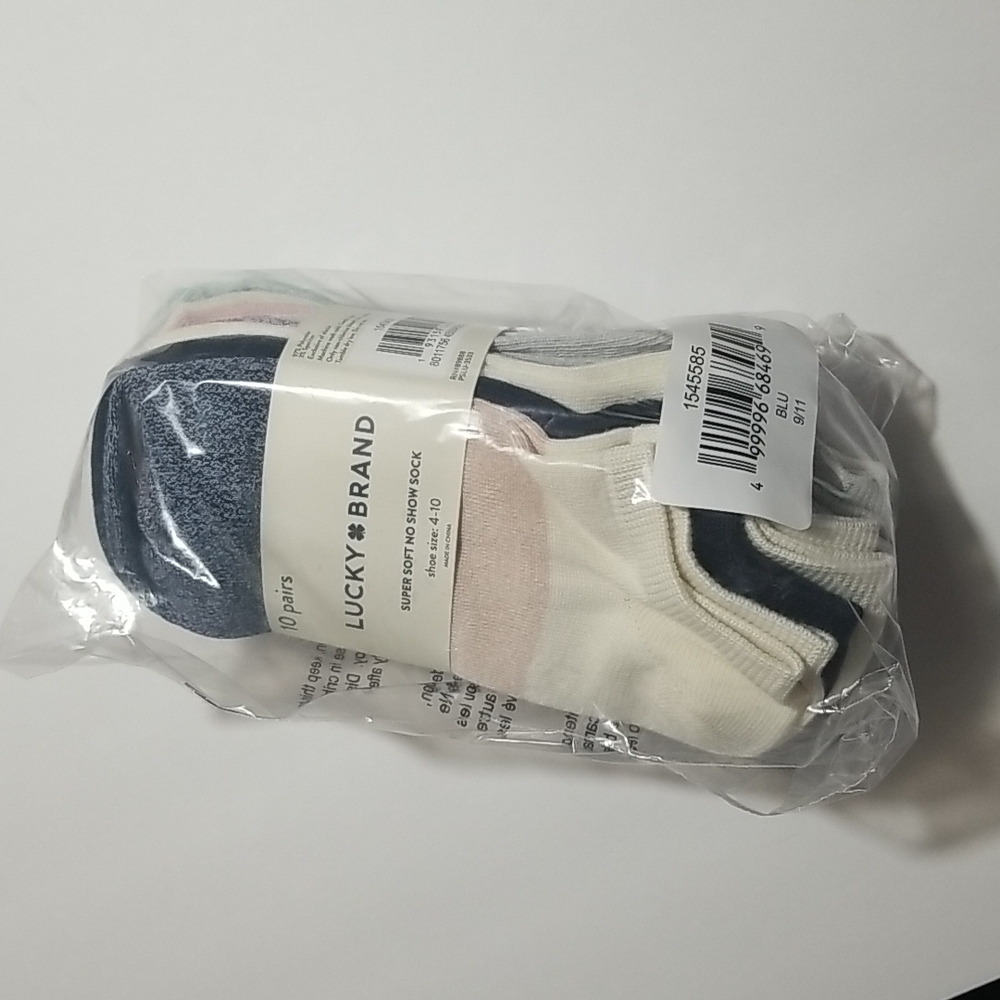 Lucky Brand No Show Socks - Picture 2 of 3